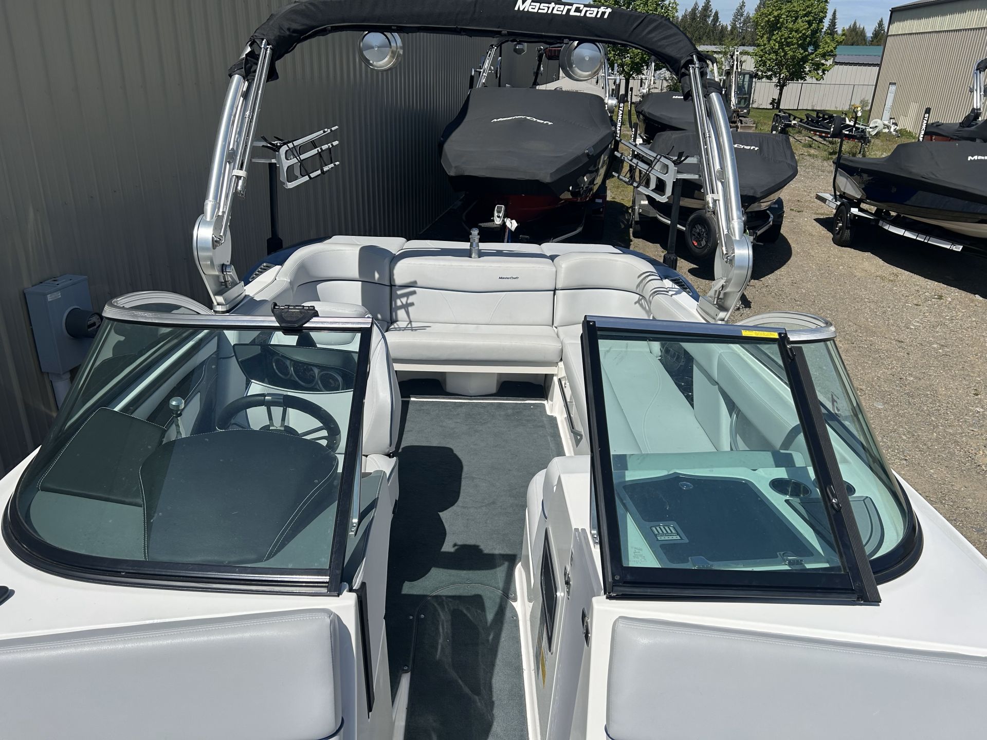 2020 MasterCraft XT22 Icon